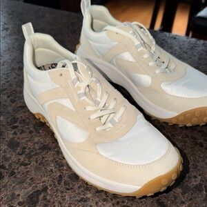 Keen White and Tan Casual Sneakers